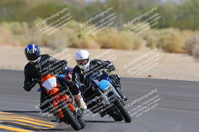 media/Oct-08-2022-SoCal Trackdays (Sat) [[1fc3beec89]]/Turn 10 (945am)/